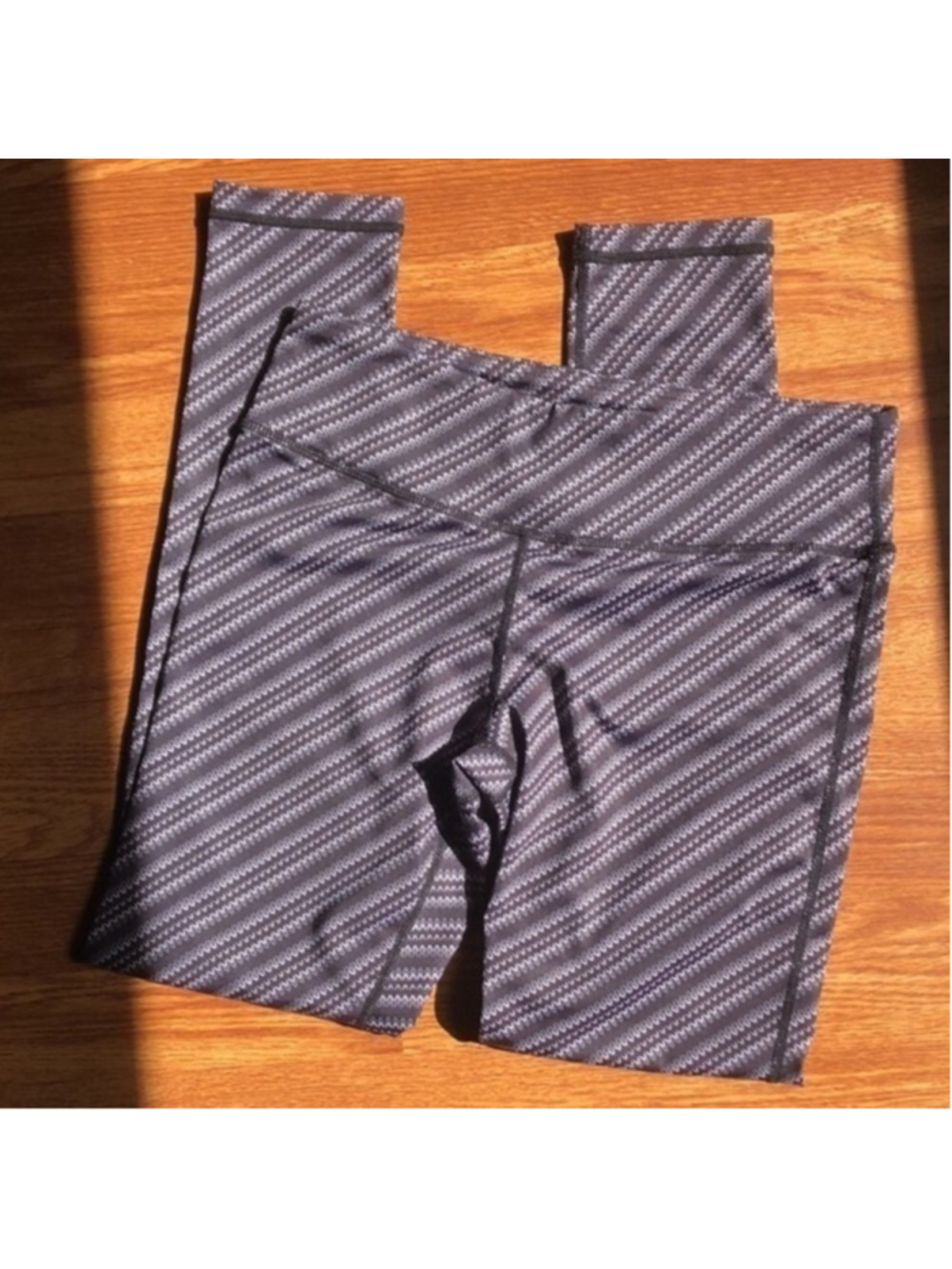 Inner Spirit Leggings Size Small Like New Gym Yoga Zig Zag Print